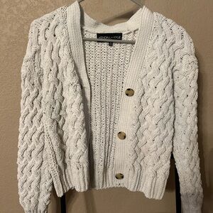 Kendall & Kylie brand sweater
